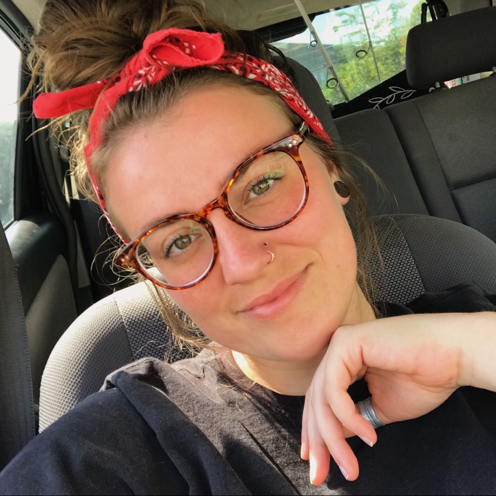 Meet your Posher, Courtney